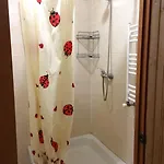 Dream House ゲストハウス ヤブルニツァ